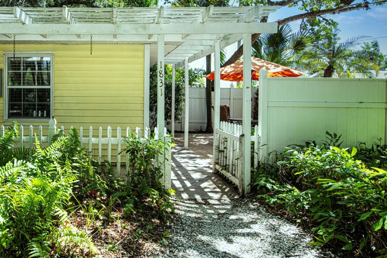 Pirates Pointe Resort Ruskin Extérieur photo
