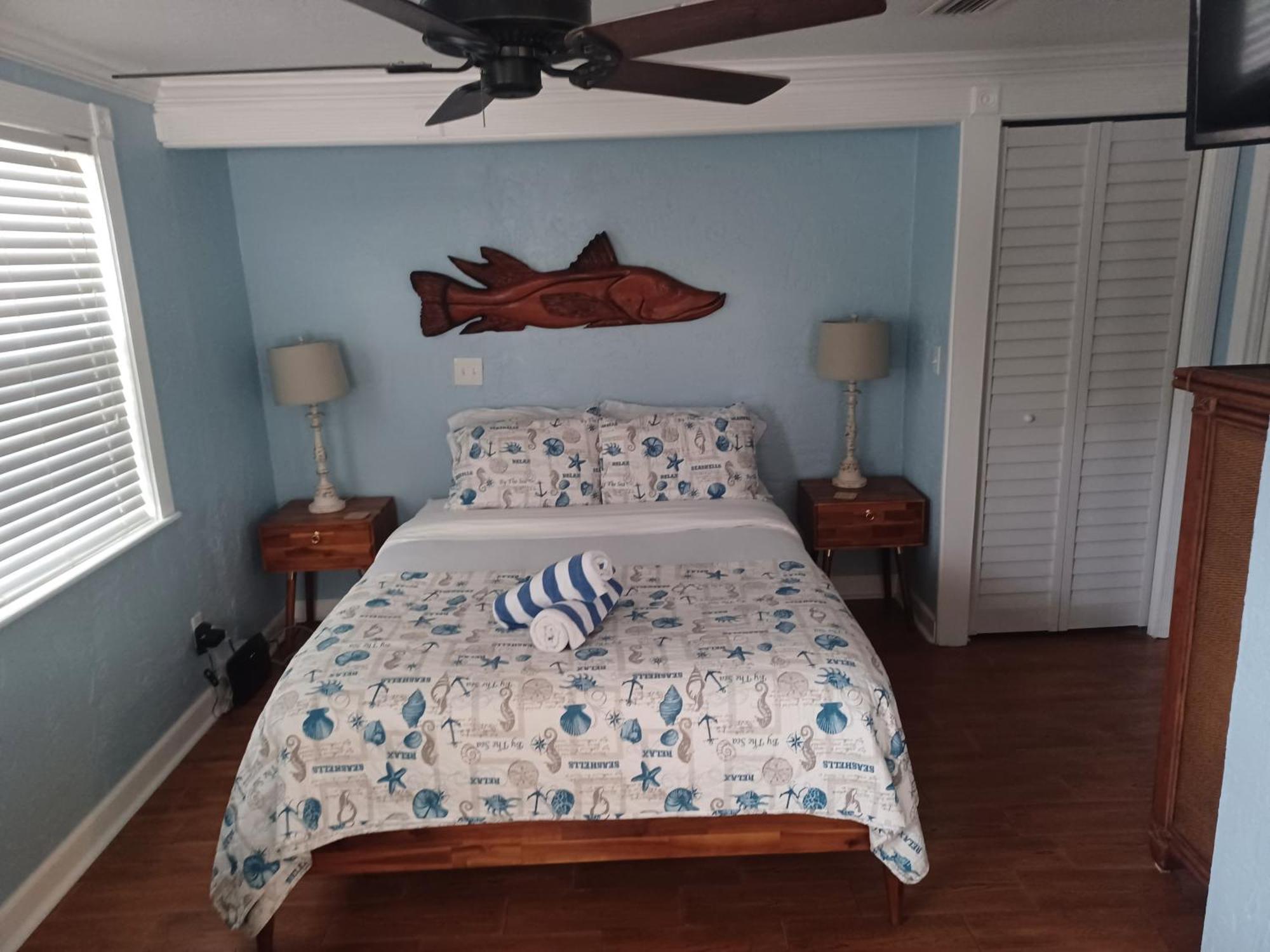 Pirates Pointe Resort Ruskin Extérieur photo